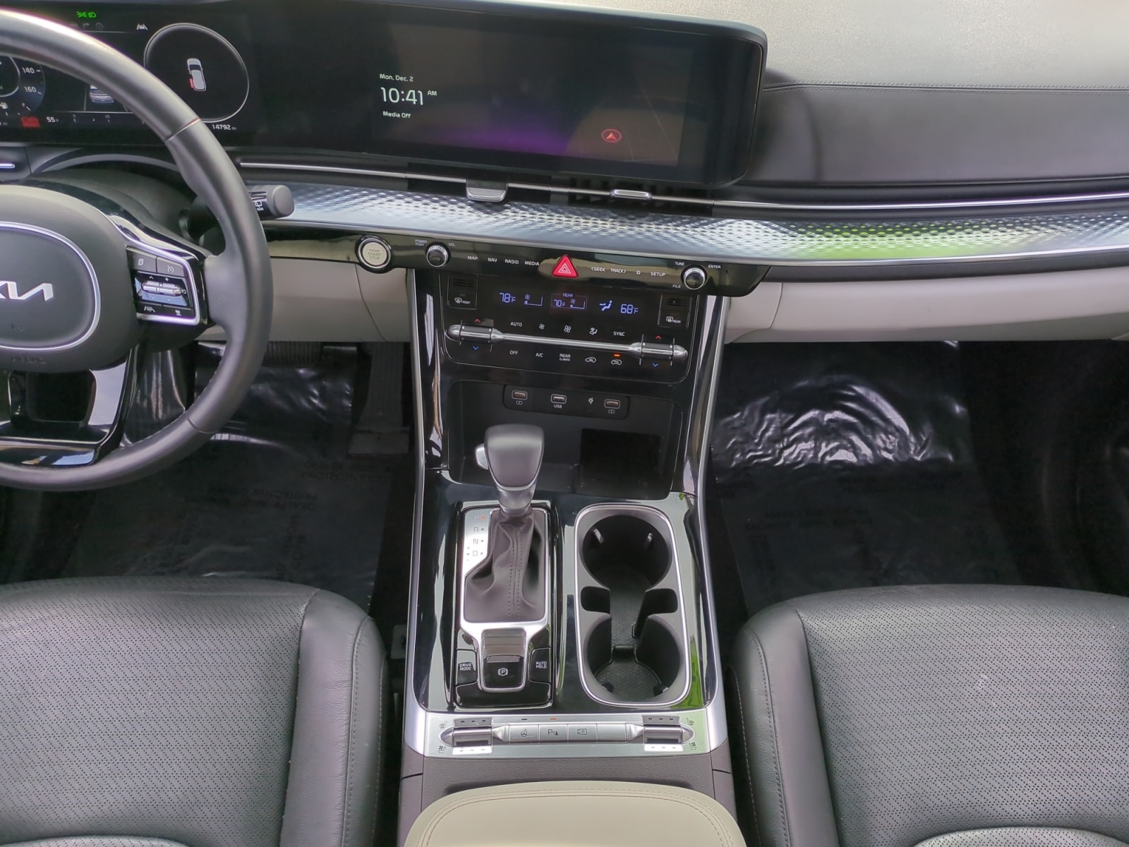 2024 Kia Carnival SX Prestige - Photo 11