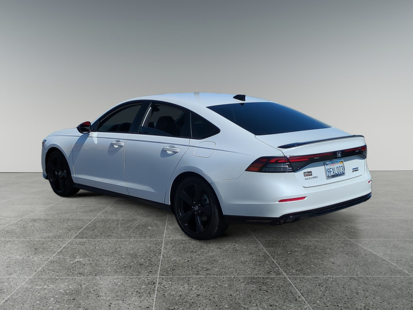 2023 Honda Accord Hybrid Sport-L photo 3