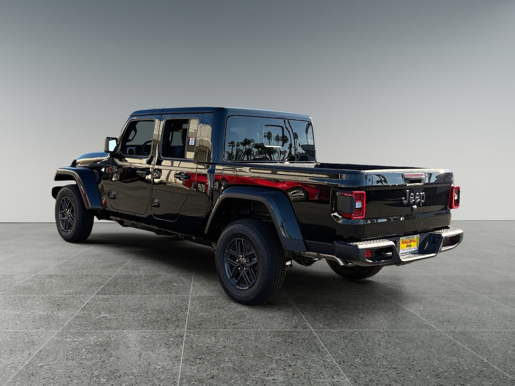 New 2026 Jeep Gladiator Sport Pickup