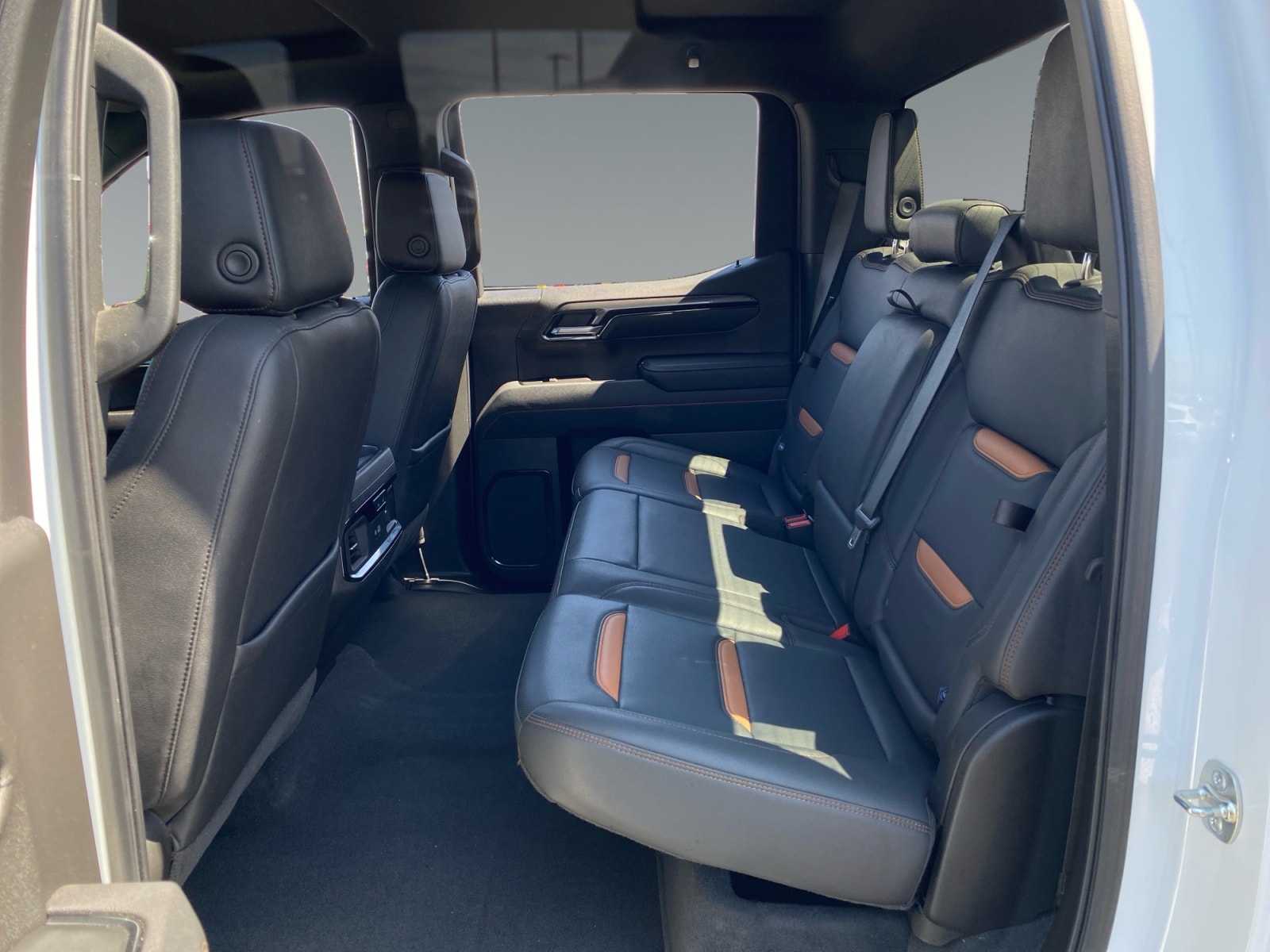2025 GMC Sierra 1500 AT4 - Photo 12