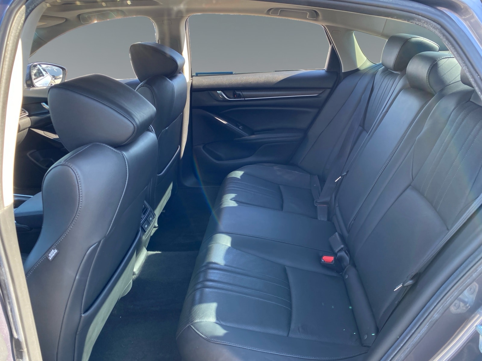2021 Honda Accord Hybrid EX-L - Photo 13
