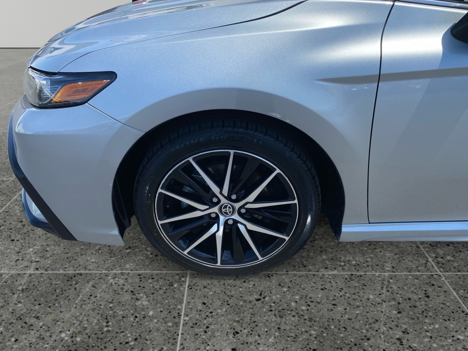 2023 Toyota Camry SE - Photo 14