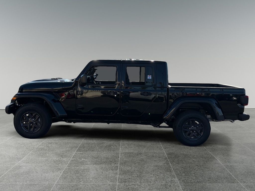 New 2026 Jeep Gladiator Sport Pickup