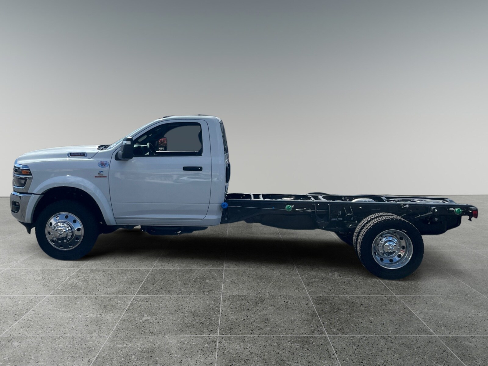 2026 Ram 5500 Tradesman photo 2