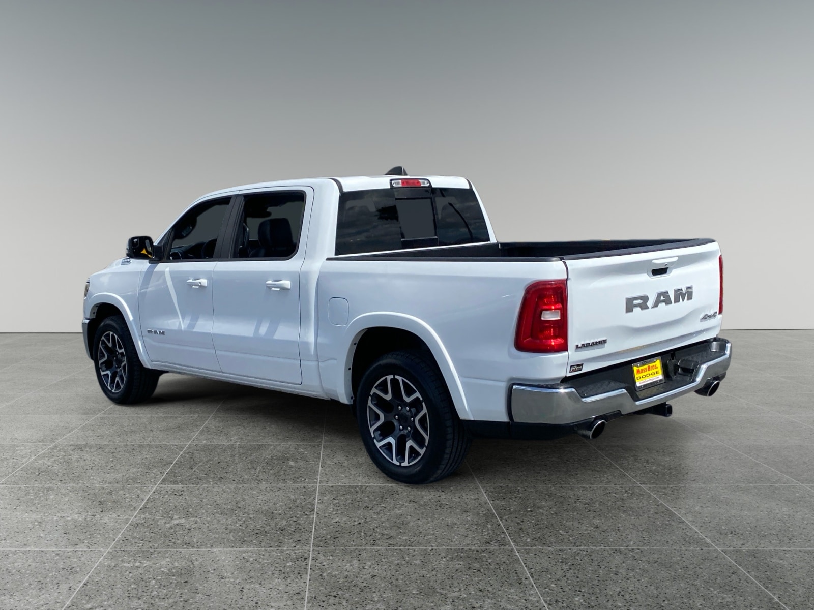 2025 Ram 1500 Laramie photo 3