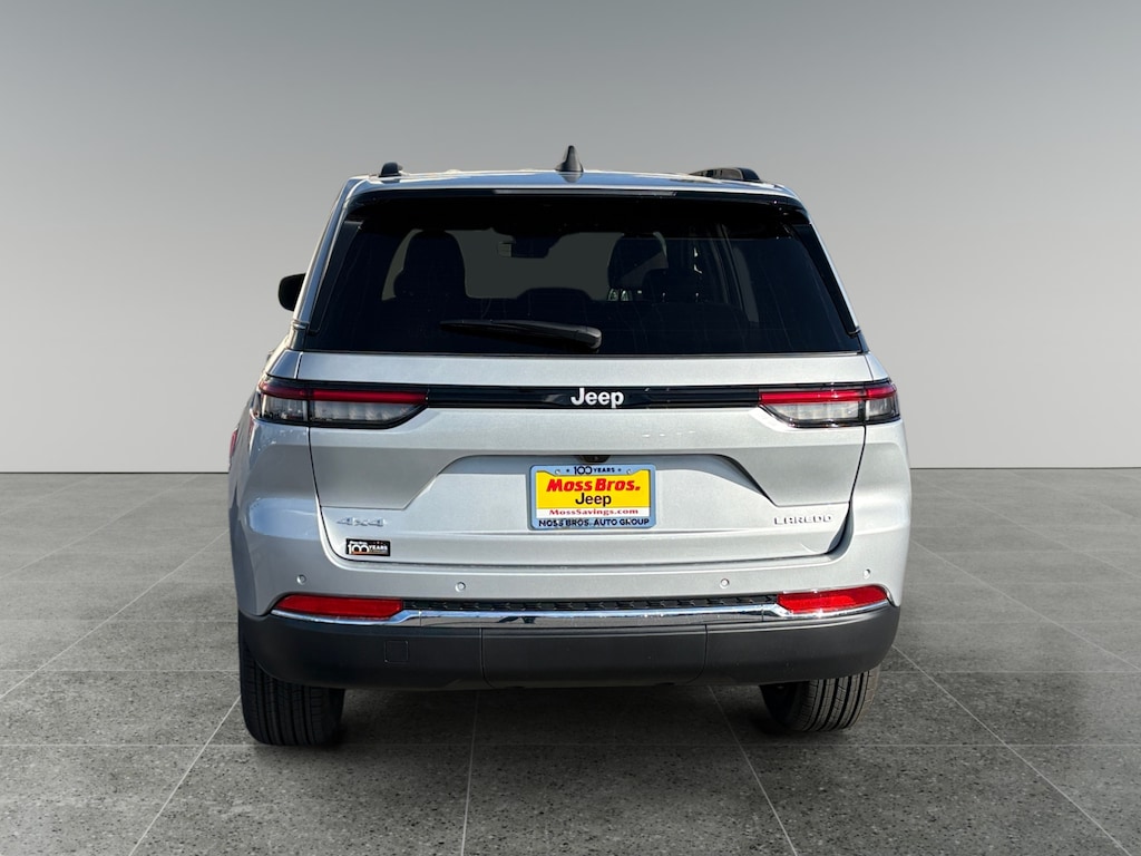 New 2026 Jeep Grand Cherokee Laredo Sport Utility