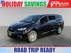 2026 Chrysler Pacifica Select Passenger Van