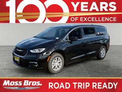 2026 Chrysler Pacifica Select Passenger Van