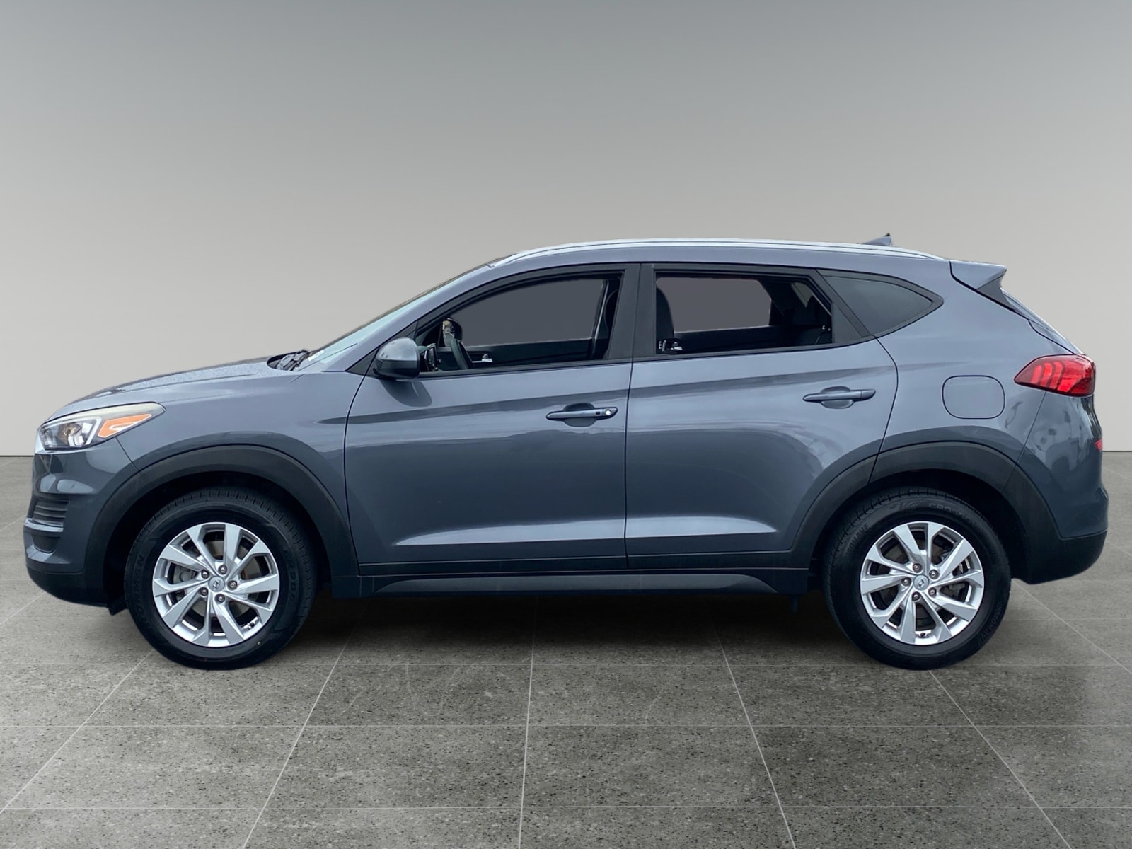 2019 Hyundai Tucson Value photo 2