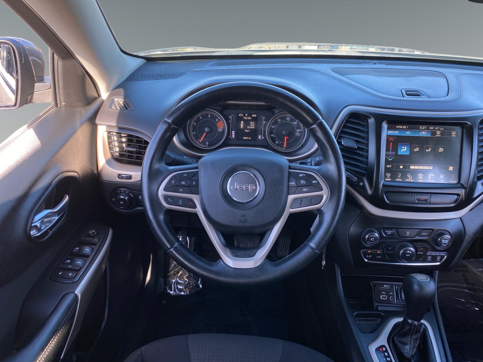 2017 Jeep Cherokee Latitude - Photo 12
