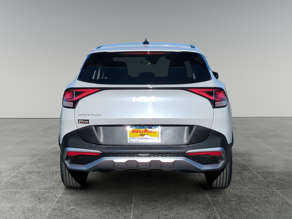 Used 2024 Kia Sportage LX SUV