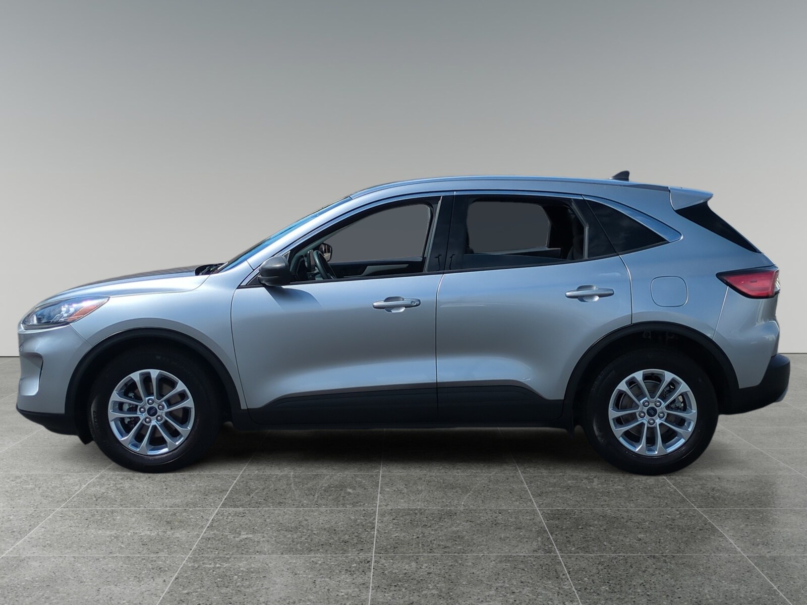 2022 Ford Escape SE photo 2