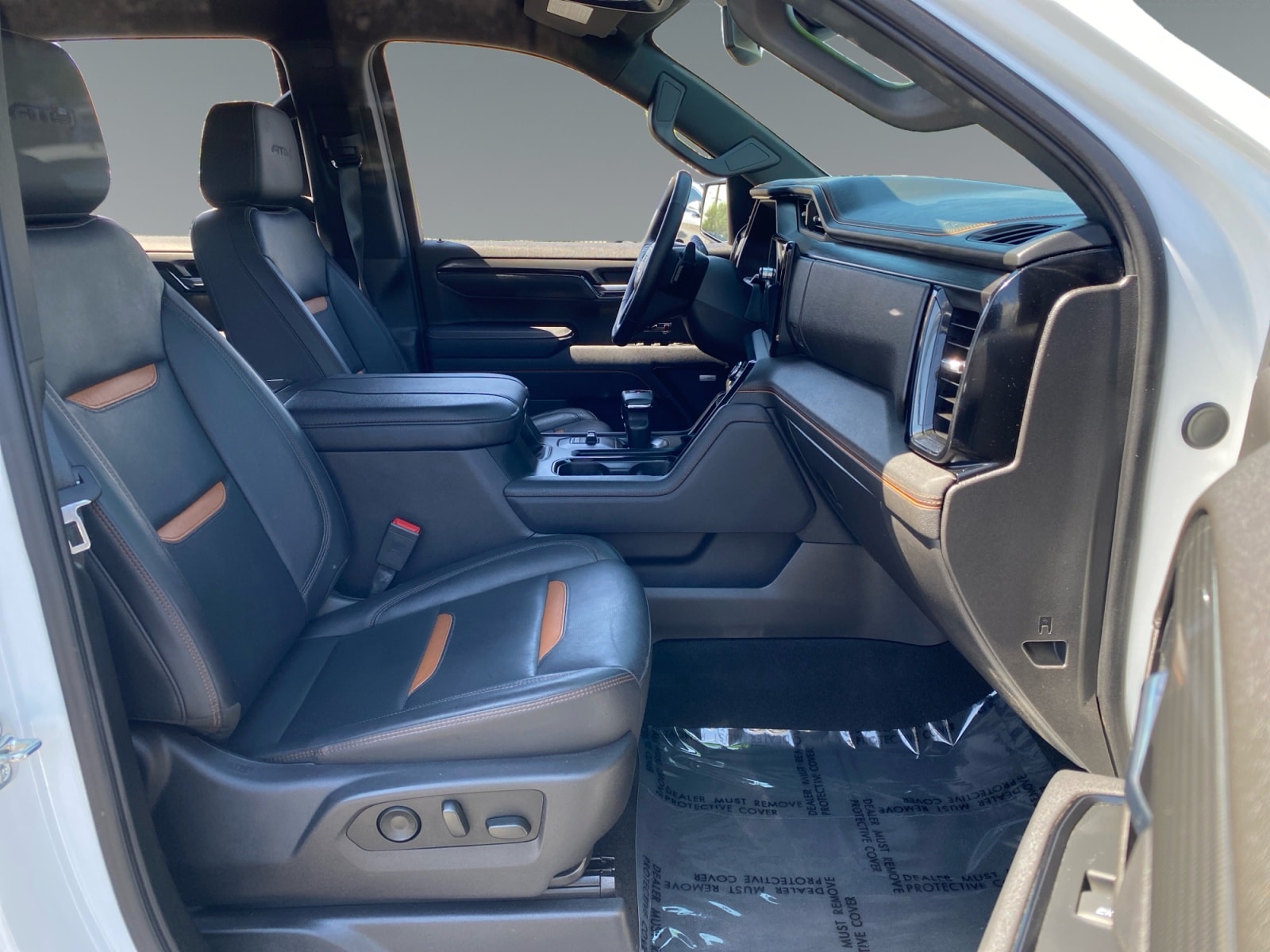 2025 GMC Sierra 1500 AT4 - Photo 14
