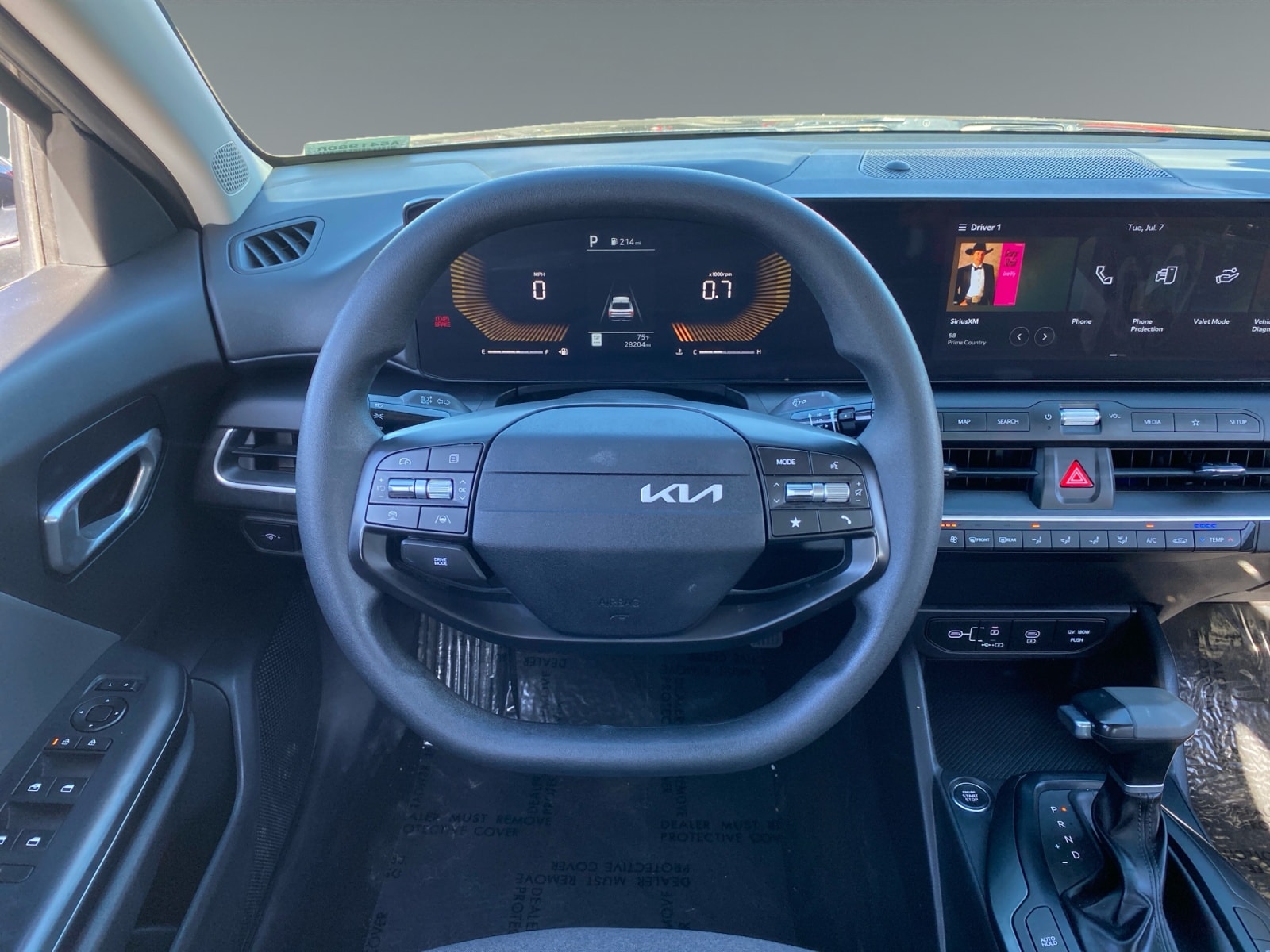 2025 Kia K4 LXS - Photo 12