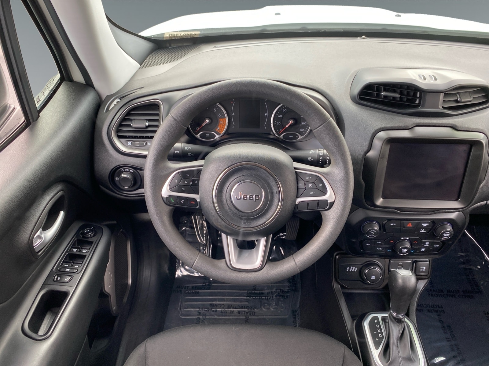 2023 Jeep Renegade Latitude photo 3