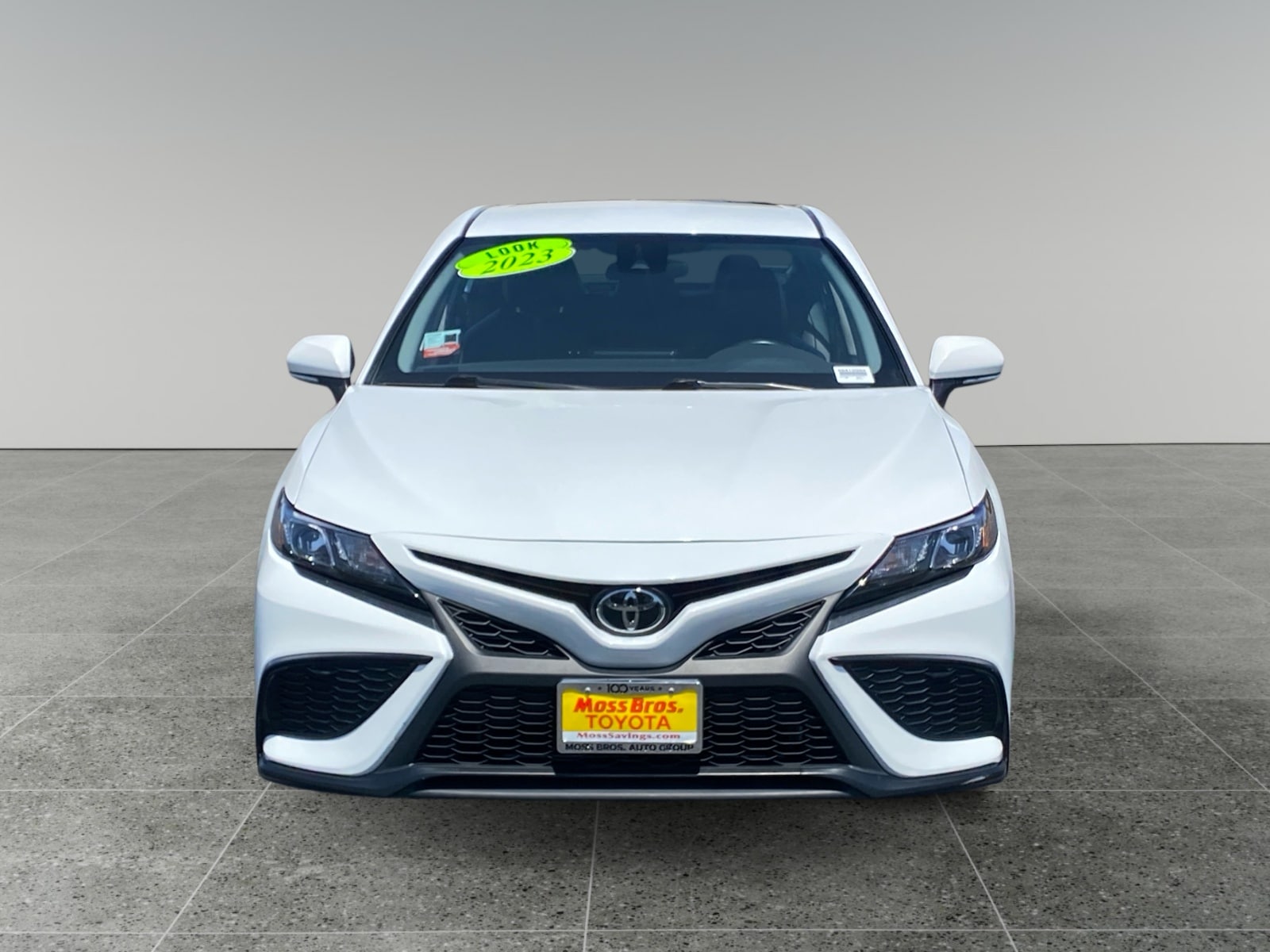 2023 Toyota Camry SE - Photo 8