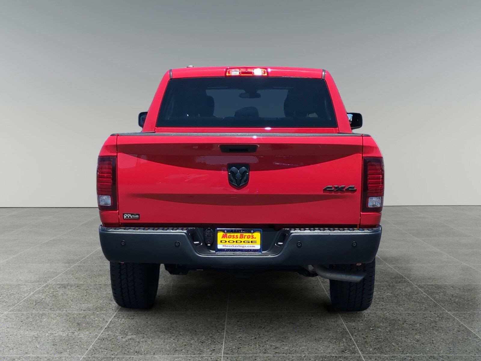 2023 Ram 1500 Classic SLT photo 4