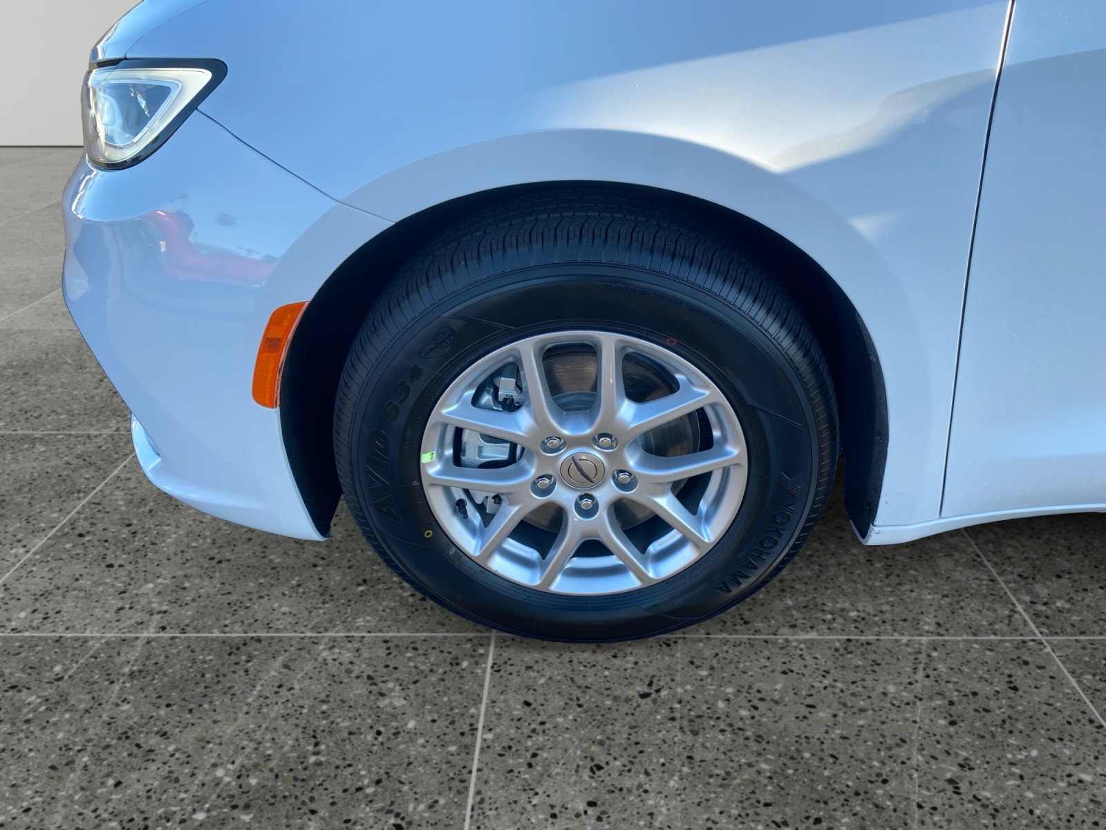 2023 Chrysler Pacifica Touring L - Photo 14