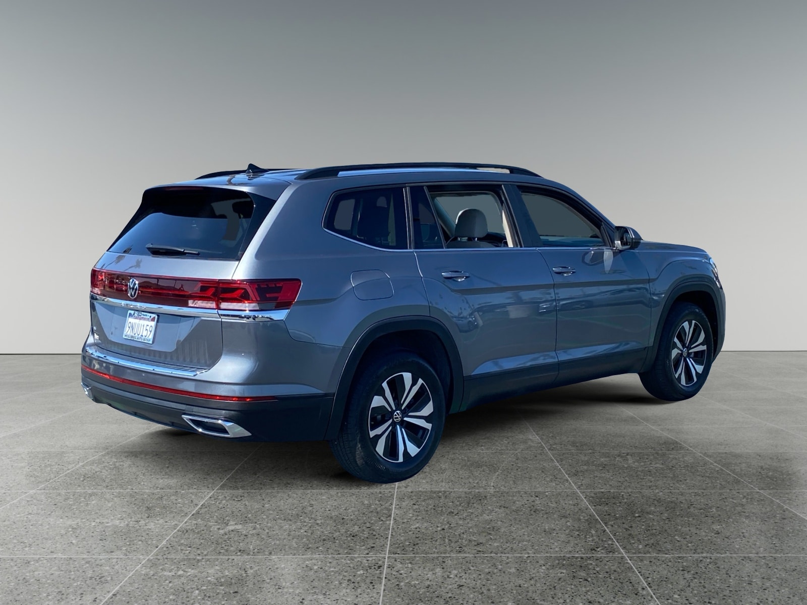 2025 Volkswagen Atlas 2.0T SE photo 5