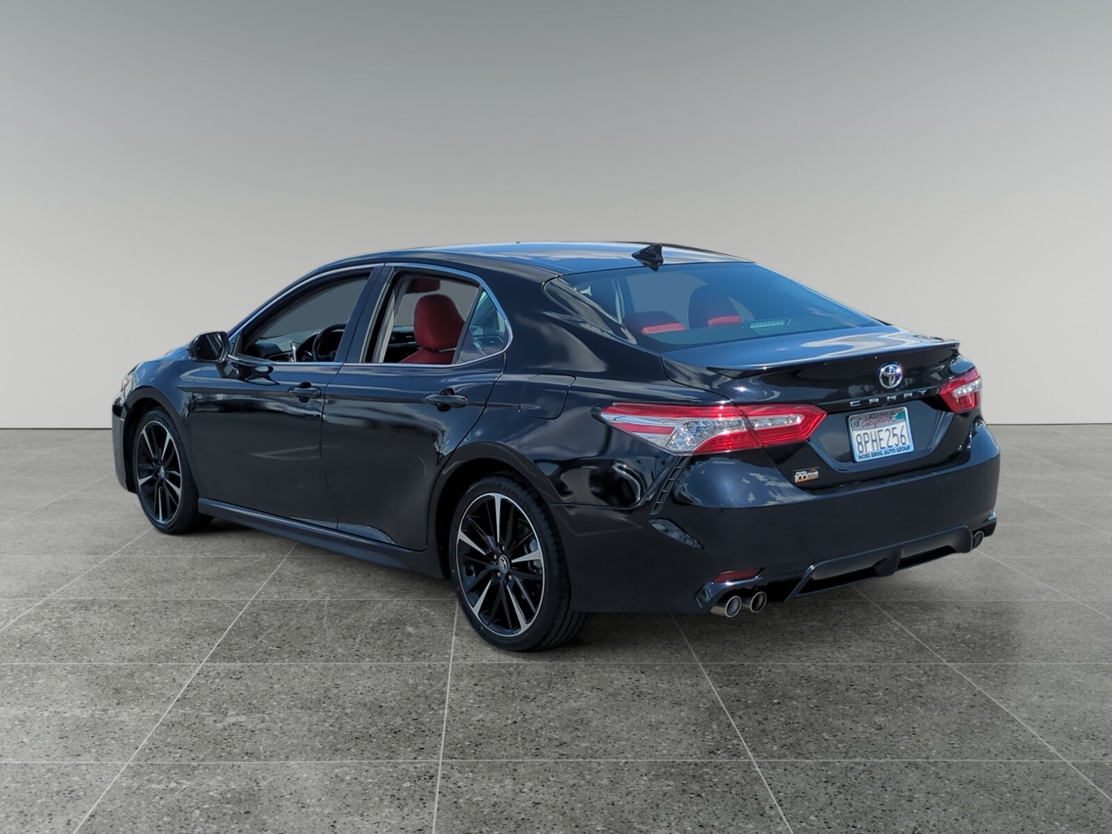 2020 Toyota Camry XSE photo 3