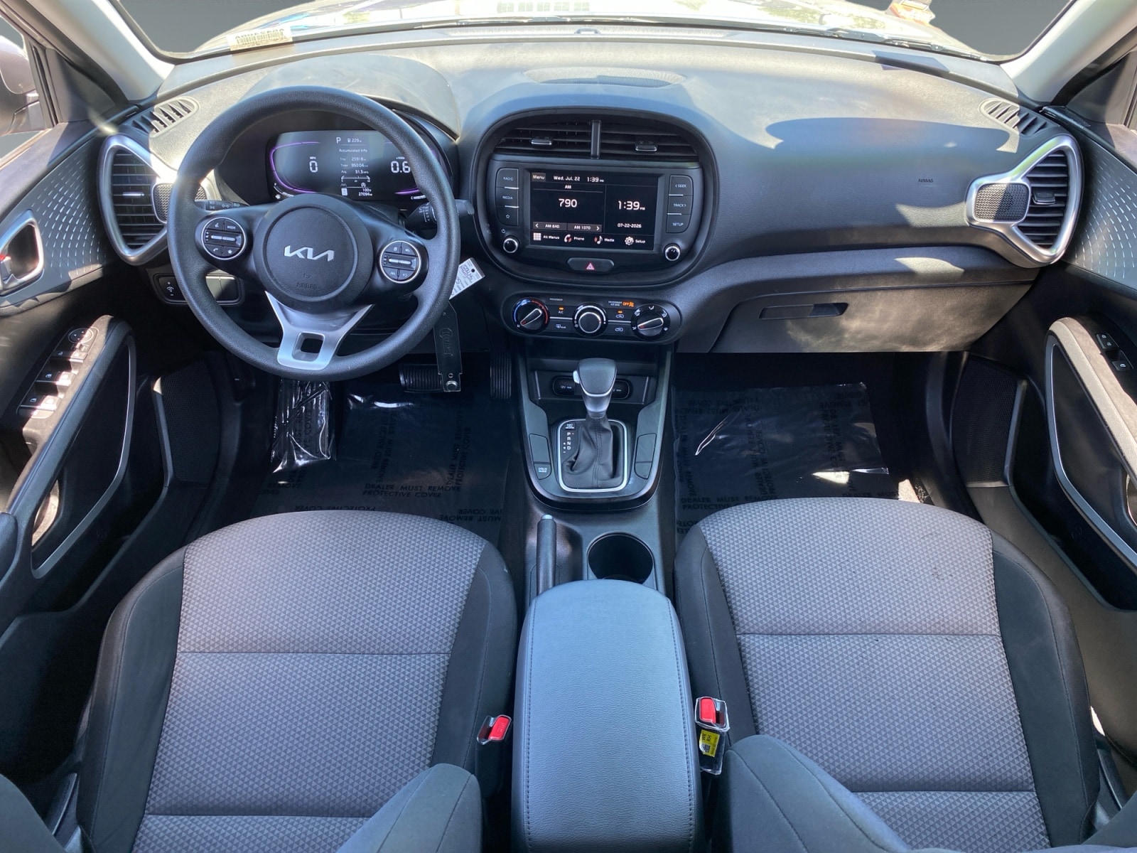 2025 Kia Soul LX - Photo 10