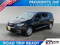 2026 Chrysler Pacifica Select Passenger Van