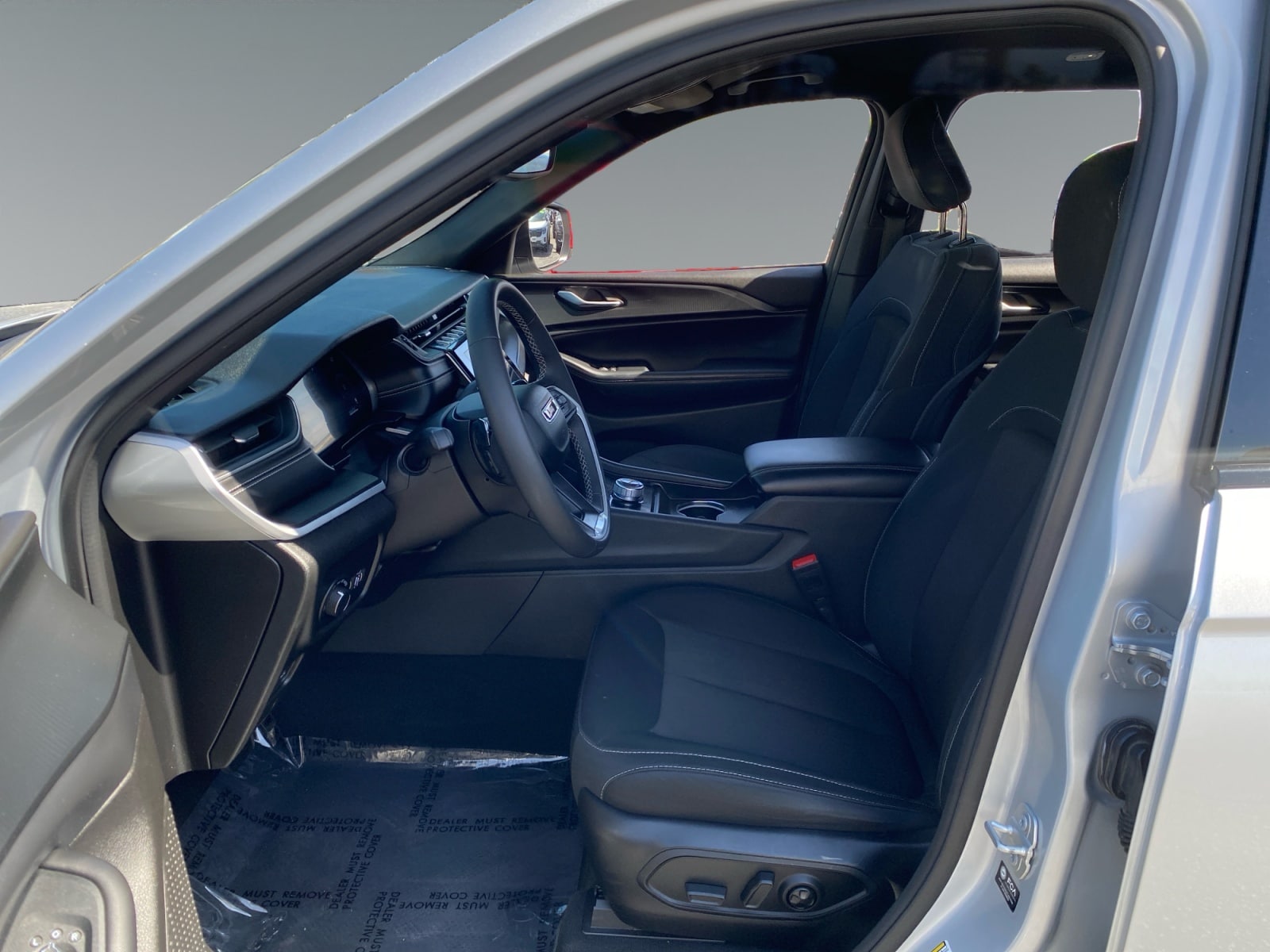 2024 Jeep Grand Cherokee L Laredo - Photo 9