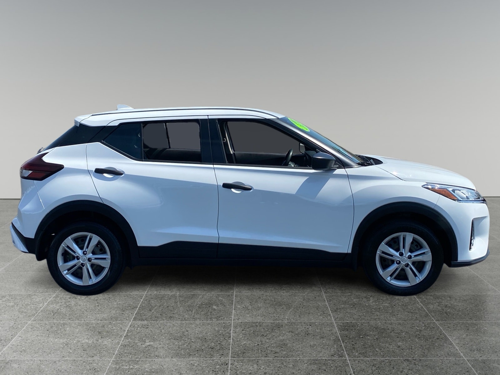 2023 Nissan Kicks S - Photo 6