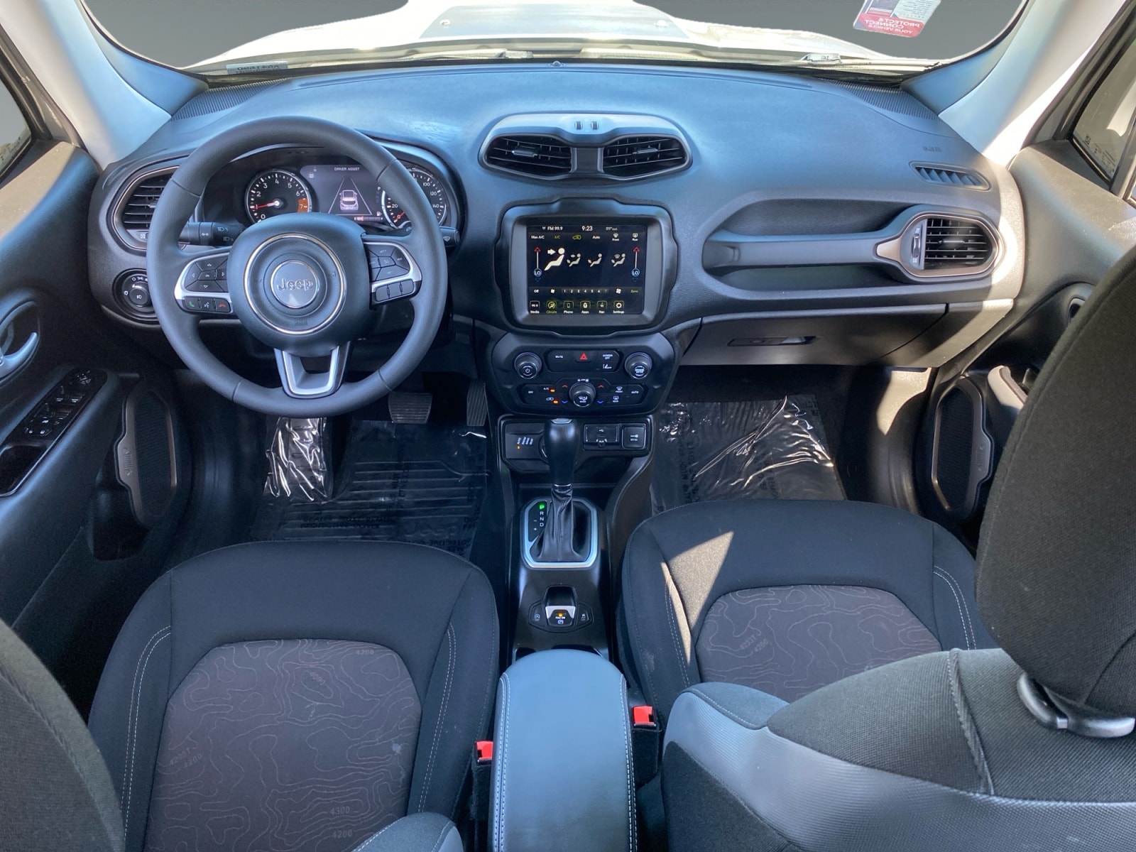 2023 Jeep Renegade Upland - Photo 10