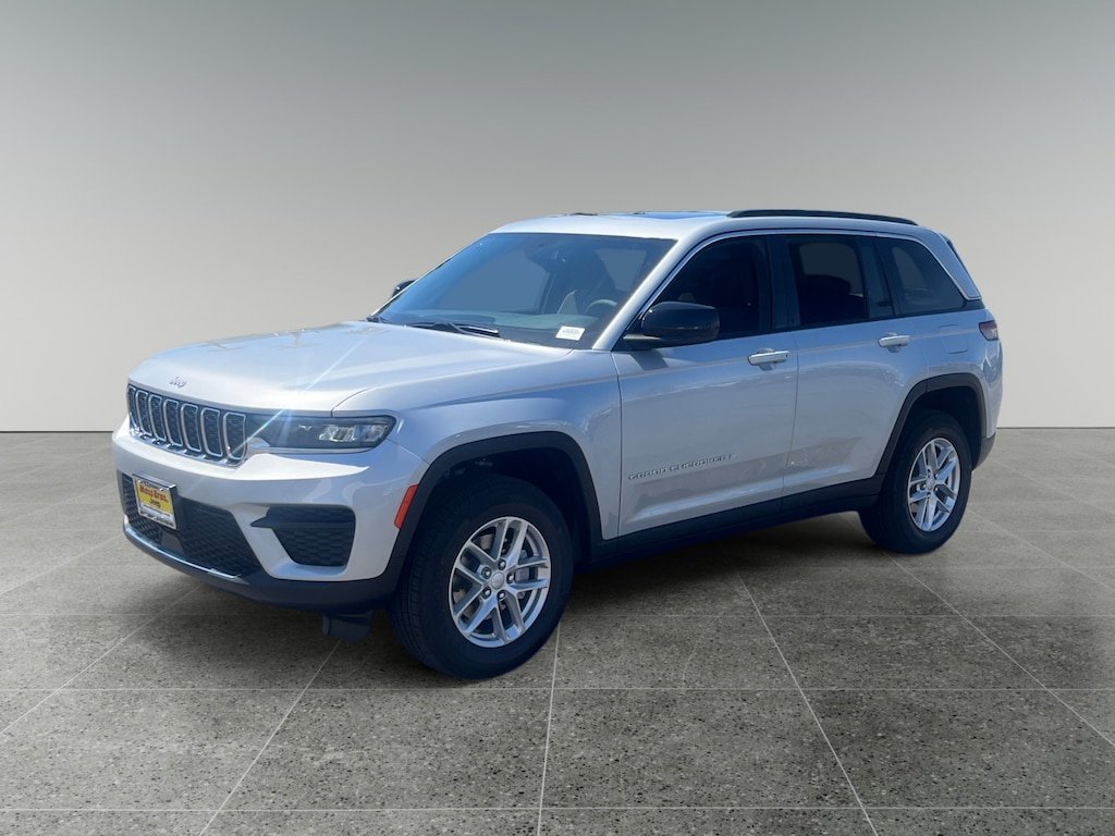 New 2025 Jeep Grand Cherokee Laredo Sport Utility