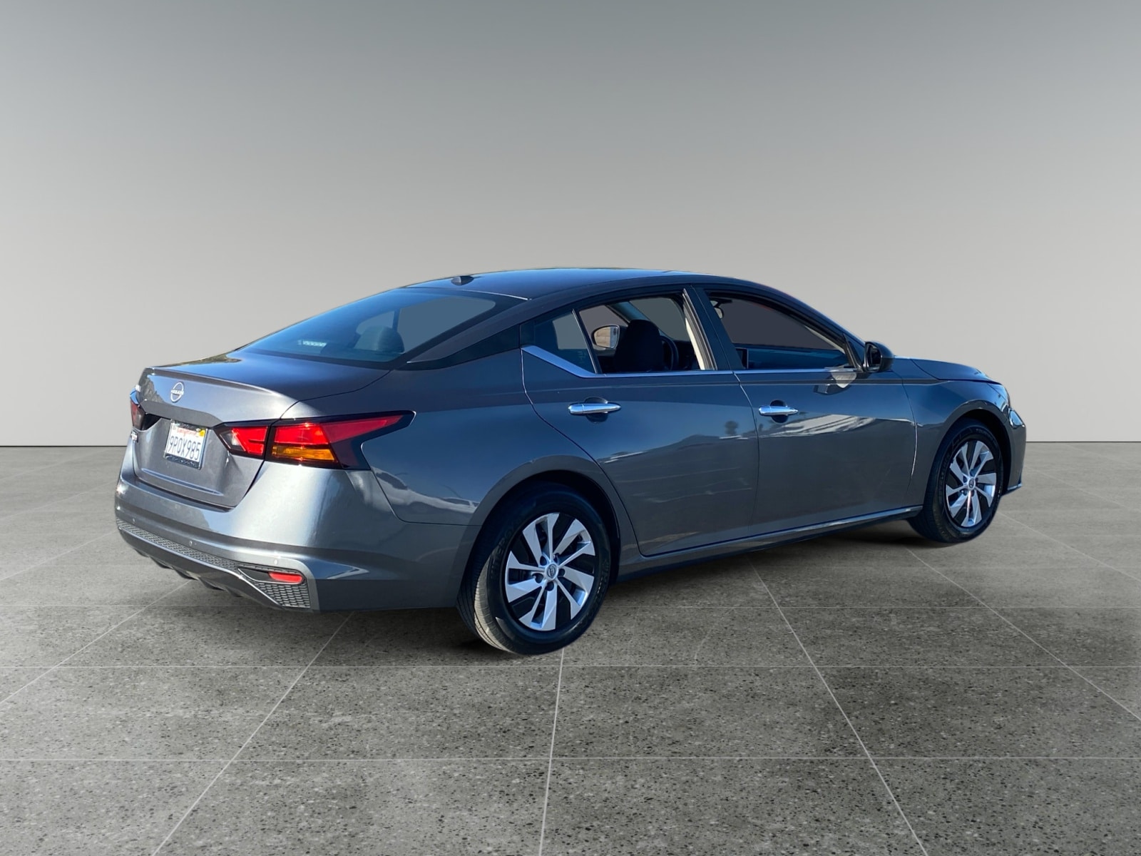 2025 Nissan Altima S photo 5