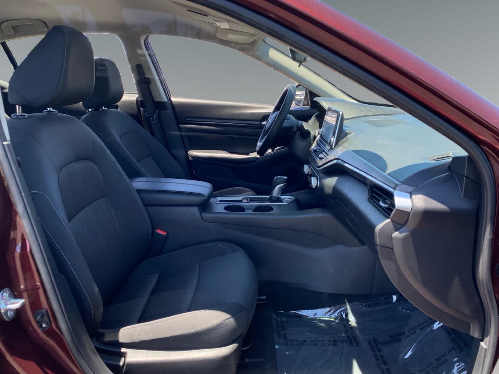 2025 Nissan Altima SV - Photo 15