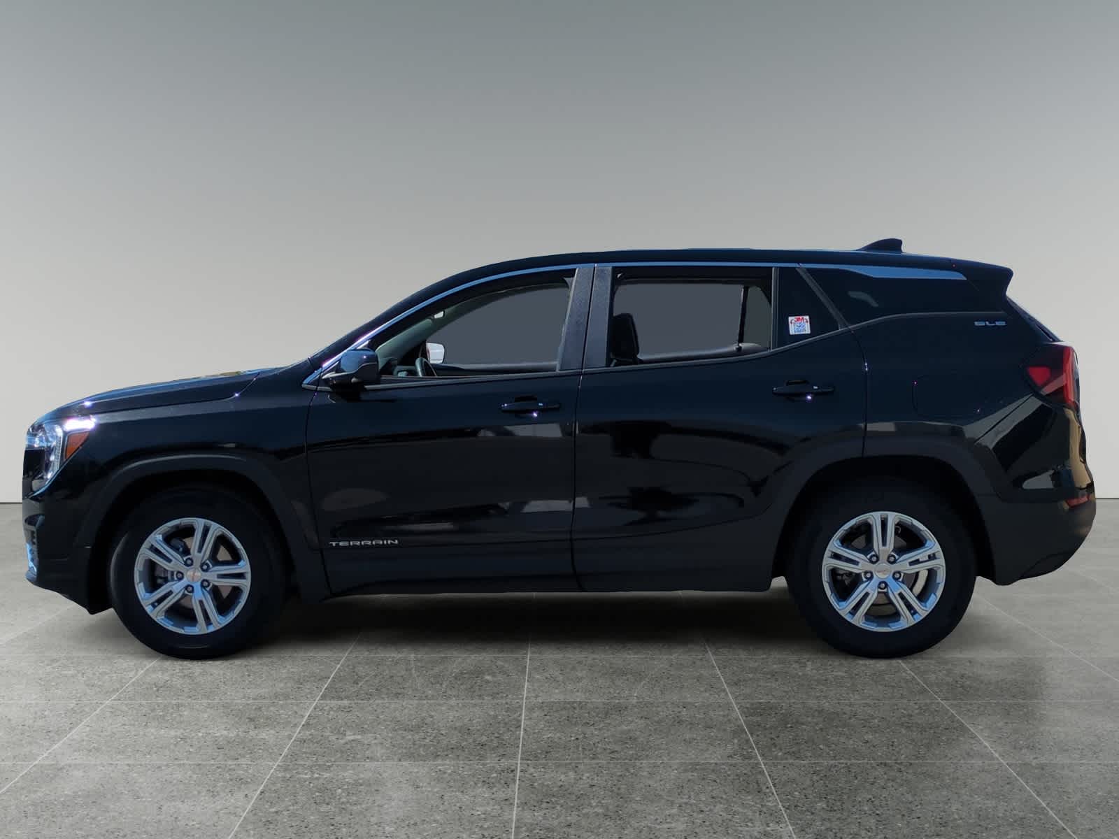 2024 Gmc Terrain SLE photo 2