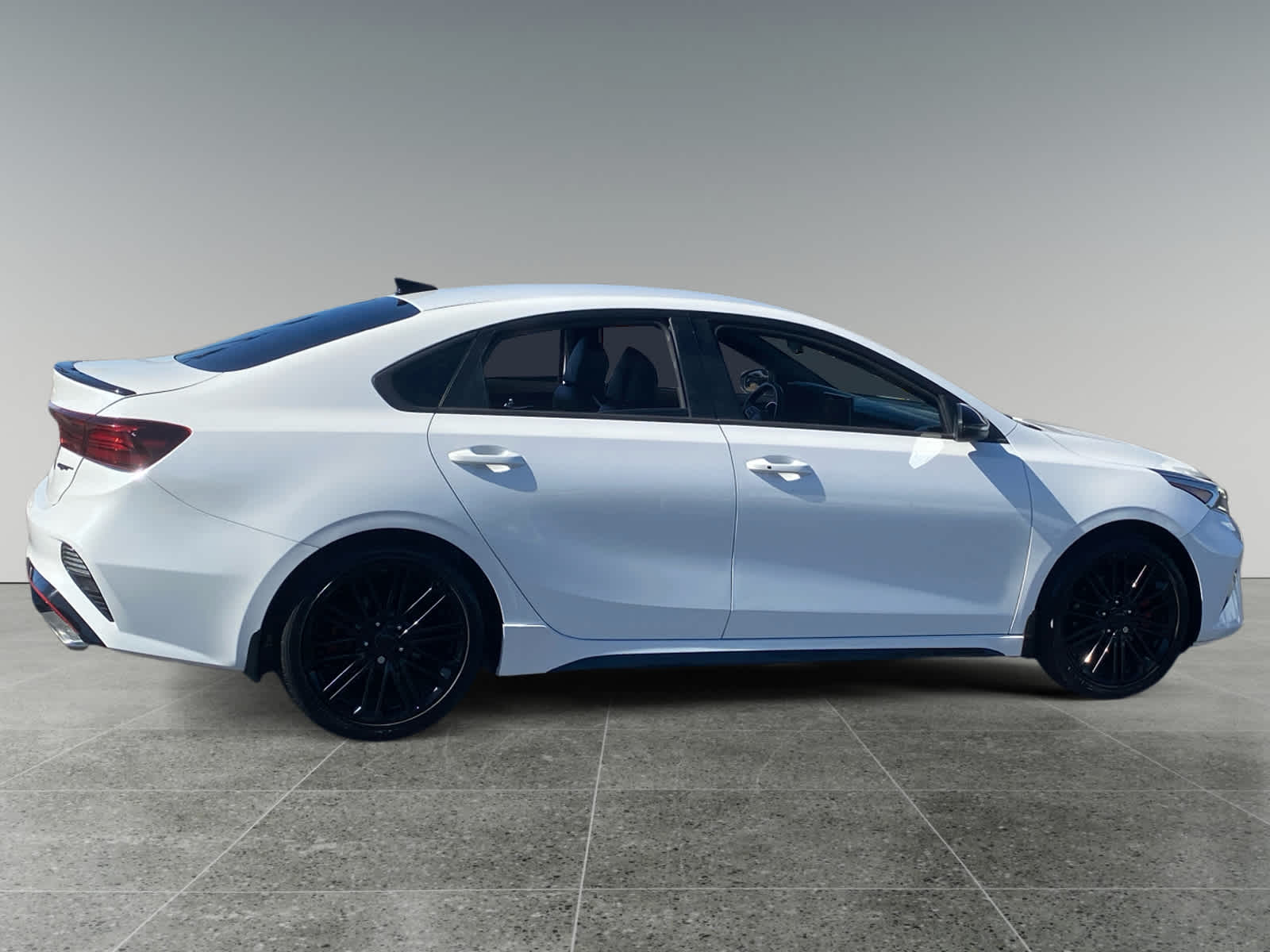 2023 Kia Forte GT - Photo 6