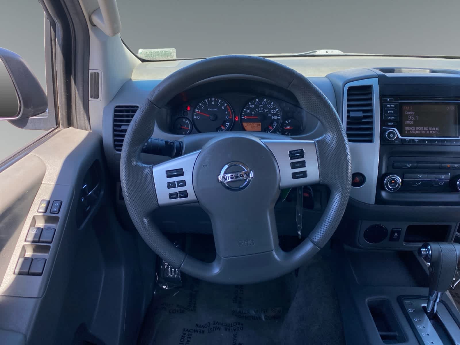 2015 Nissan Frontier SV - Photo 12