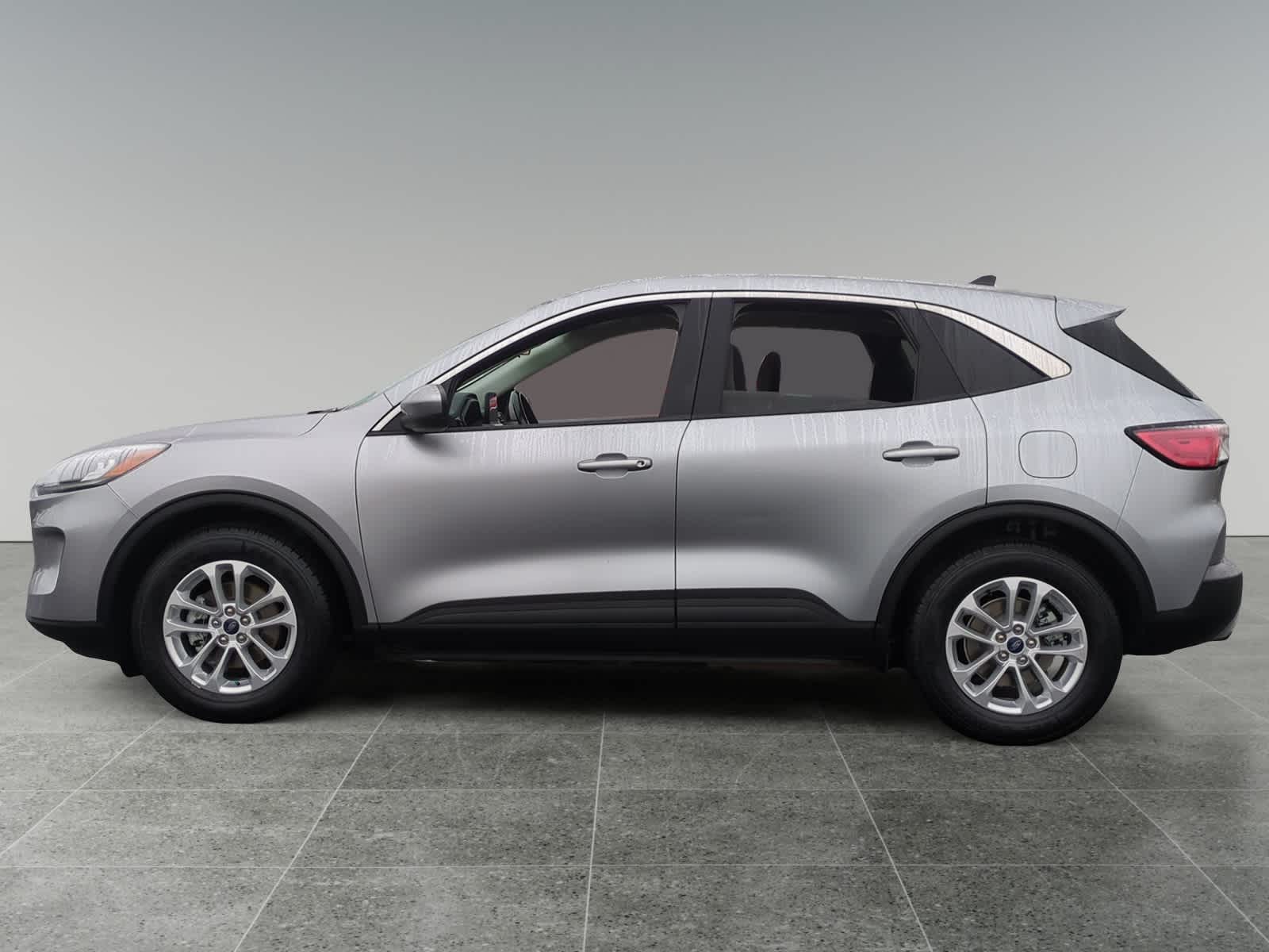 Used 2021 Ford Escape SE with VIN 1FMCU0G61MUA01938 for sale in Moreno Valley, CA