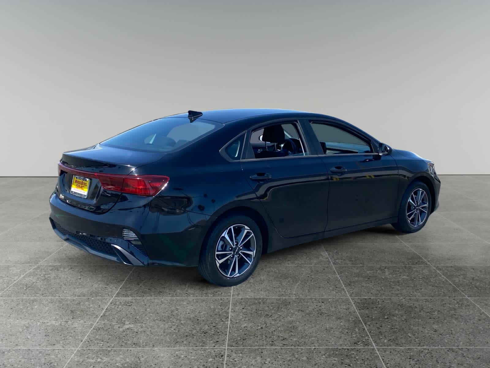 2024 Kia Forte LXS - Photo 5