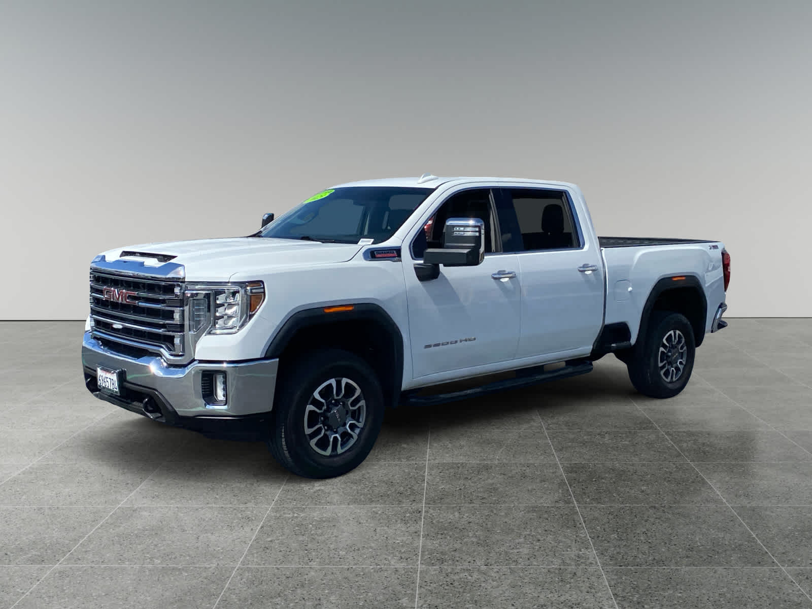 2023 GMC Sierra 4WD Crew Cab Standard Box SLT's photo