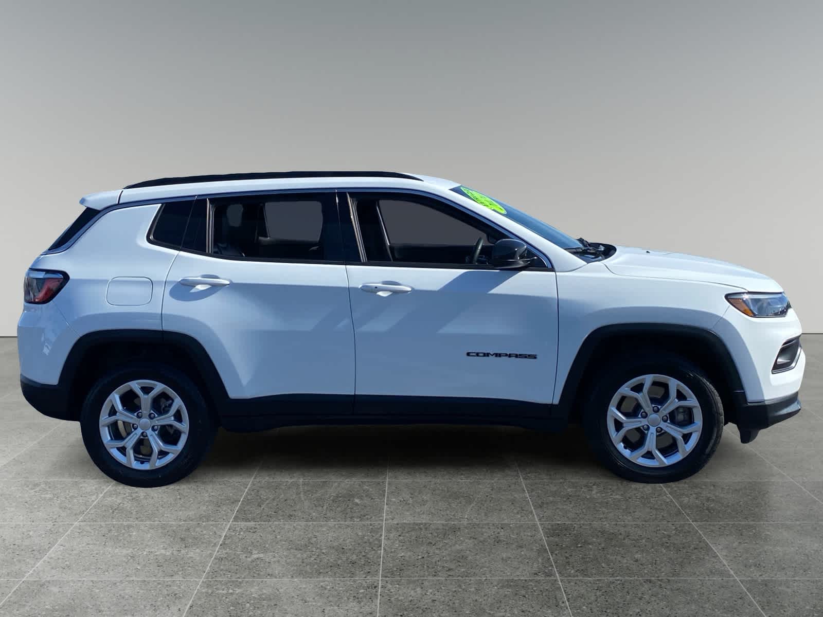 2024 Jeep Compass Latitude photo 6