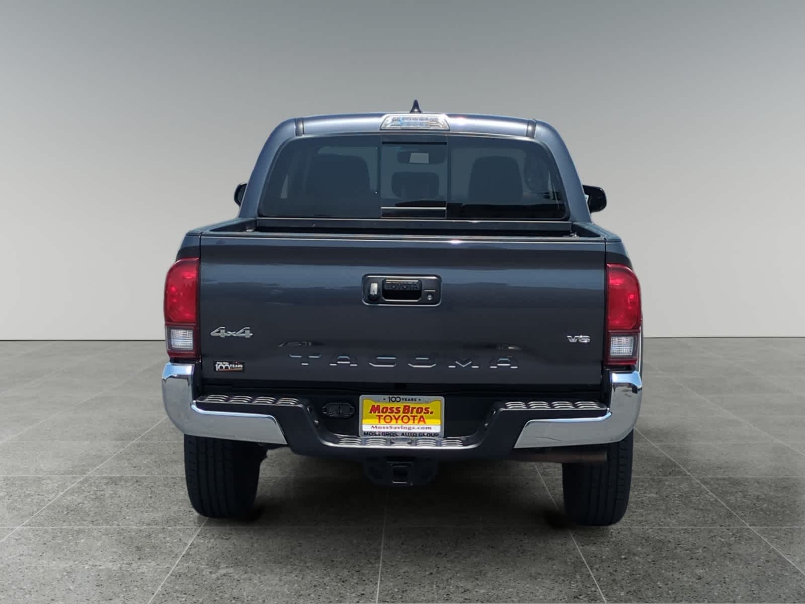 2023 Toyota Tacoma SR5 Double Cab photo 4