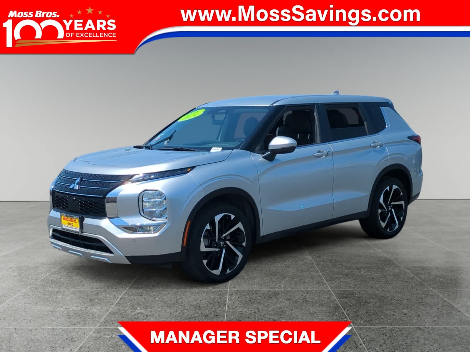 2024 Mitsubishi Outlander SE's photo