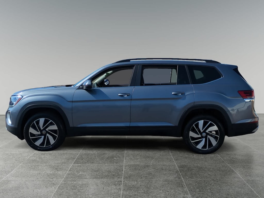 Used 2024 Volkswagen Atlas 2.0T SE w/Technology SUV