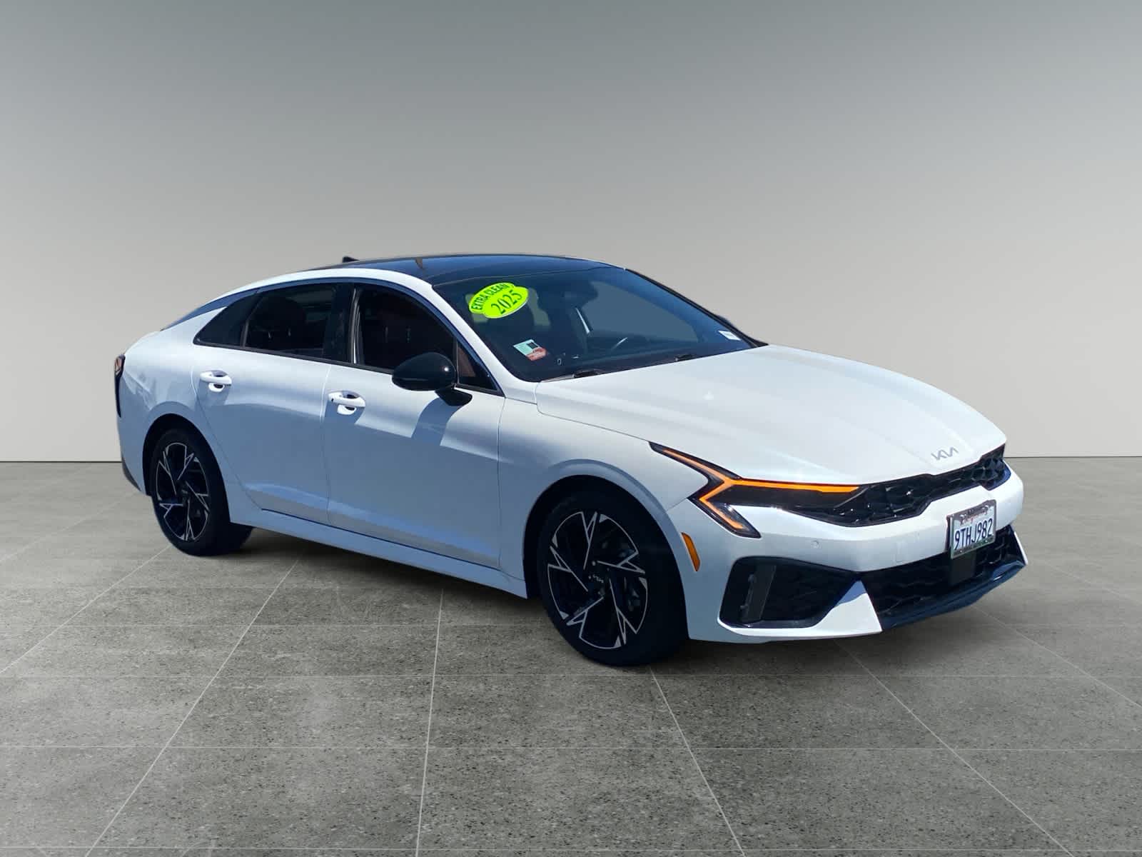 2025 Kia K5 GT-Line - Photo 7