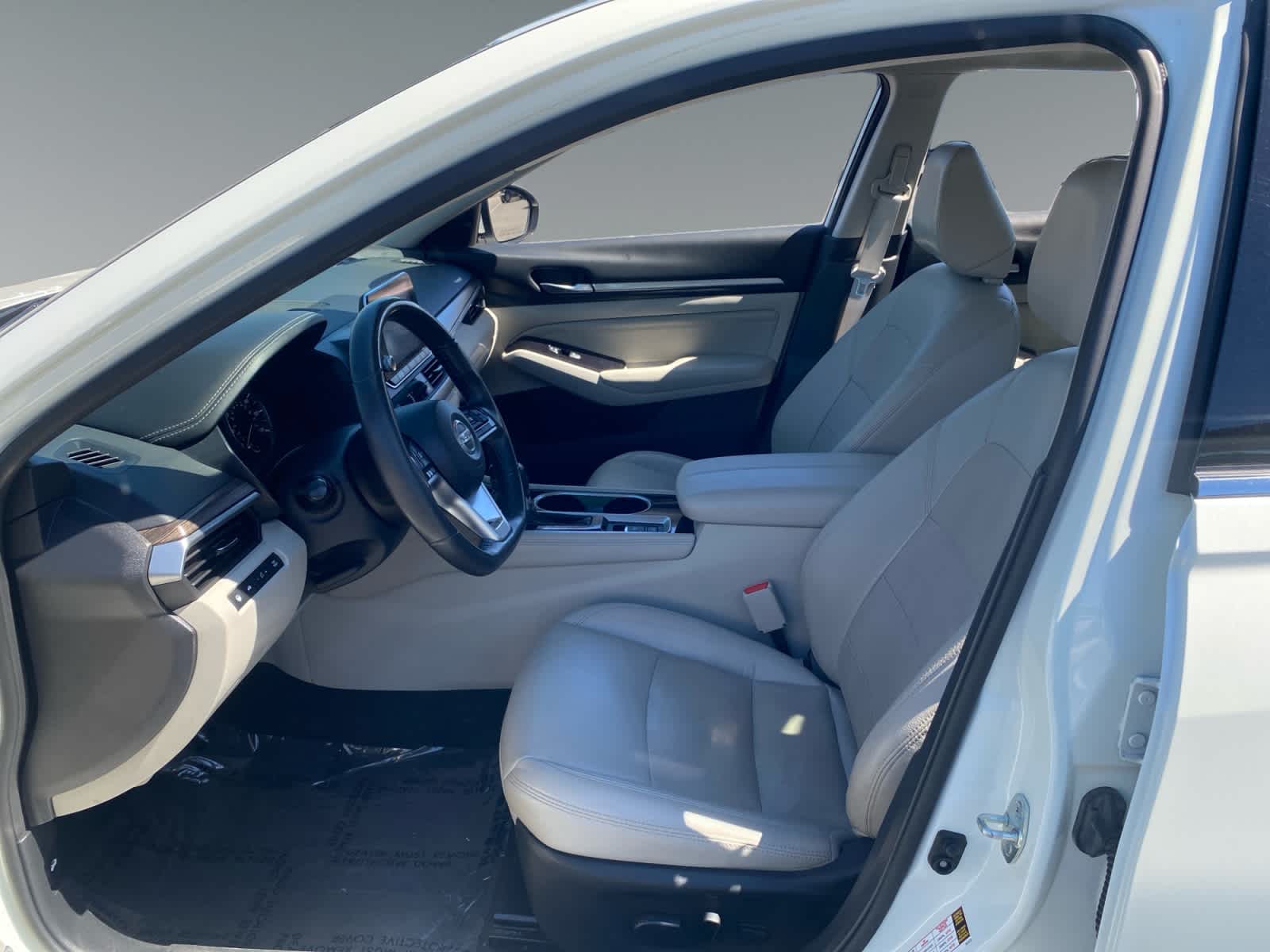2022 Nissan Altima Platinum - Photo 9