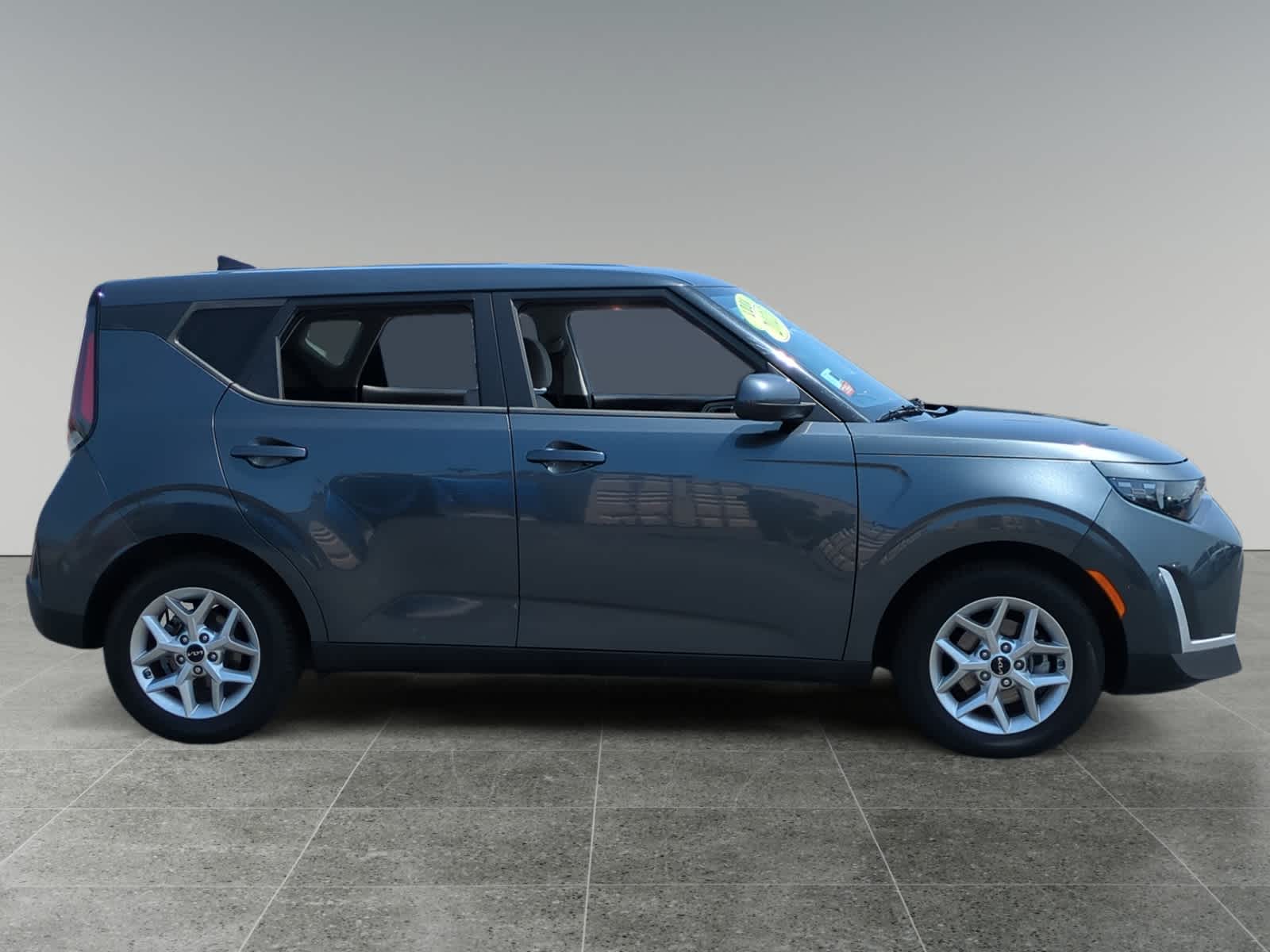 2023 Kia Soul LX photo 6