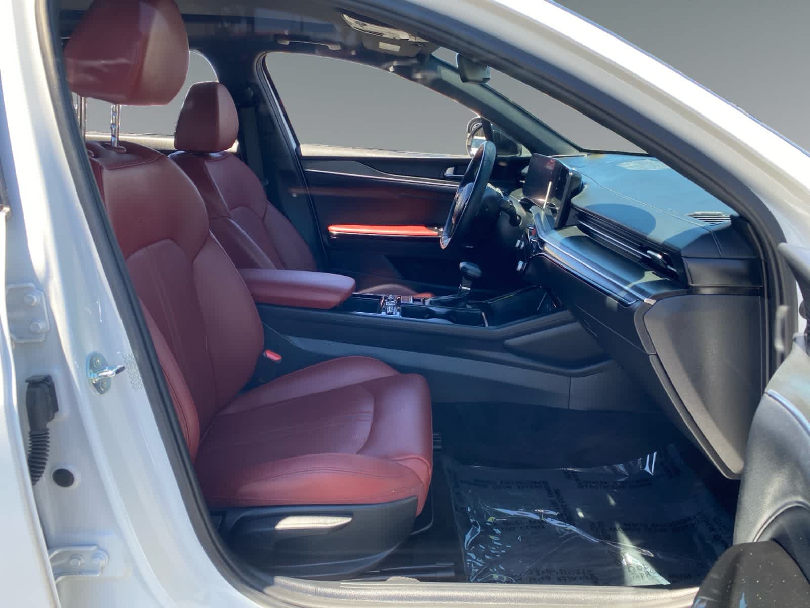 2025 Kia K5 GT-Line - Photo 15