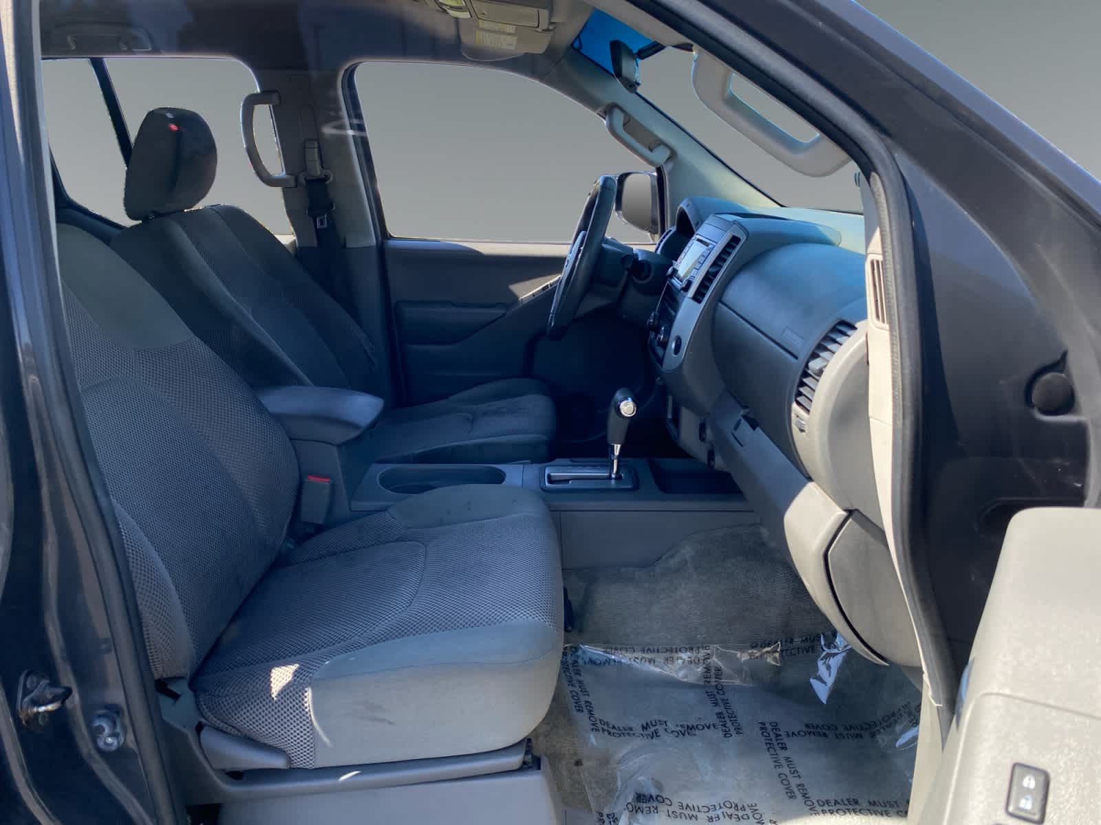 2015 Nissan Frontier SV - Photo 15
