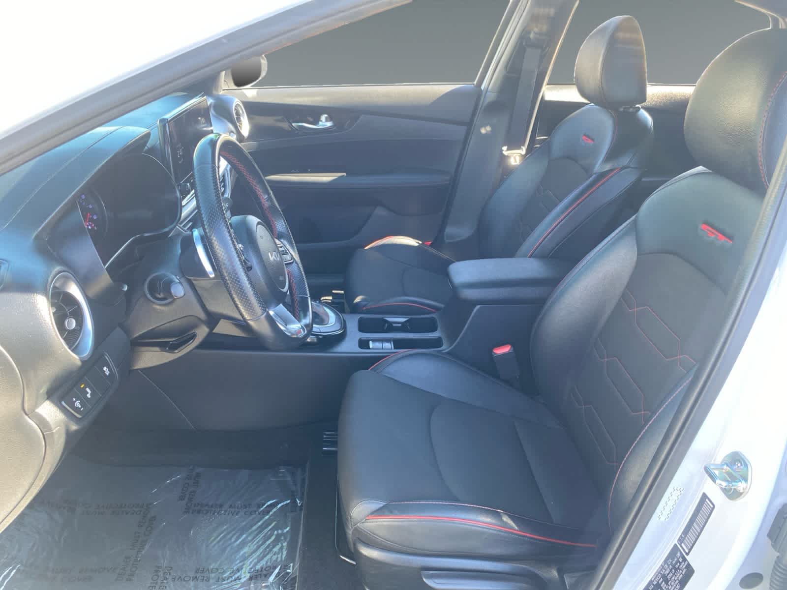 2023 Kia Forte GT - Photo 9