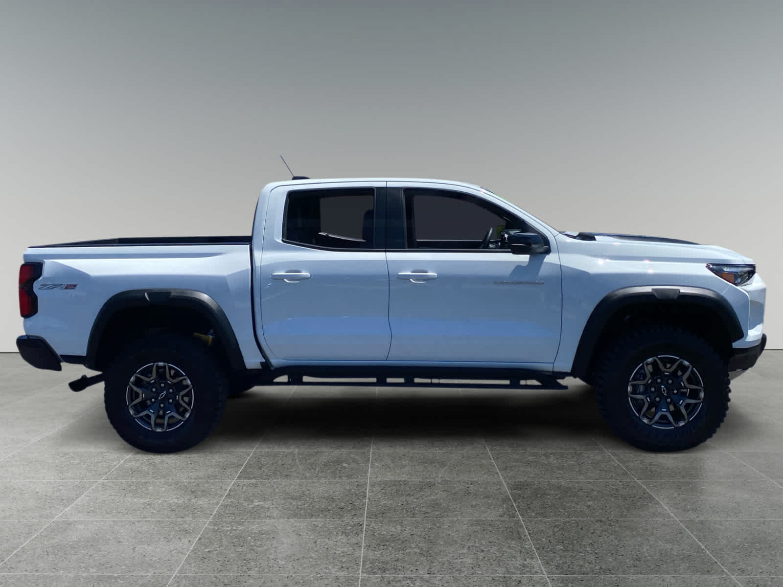 2024 Chevrolet Colorado ZR2 - Photo 6