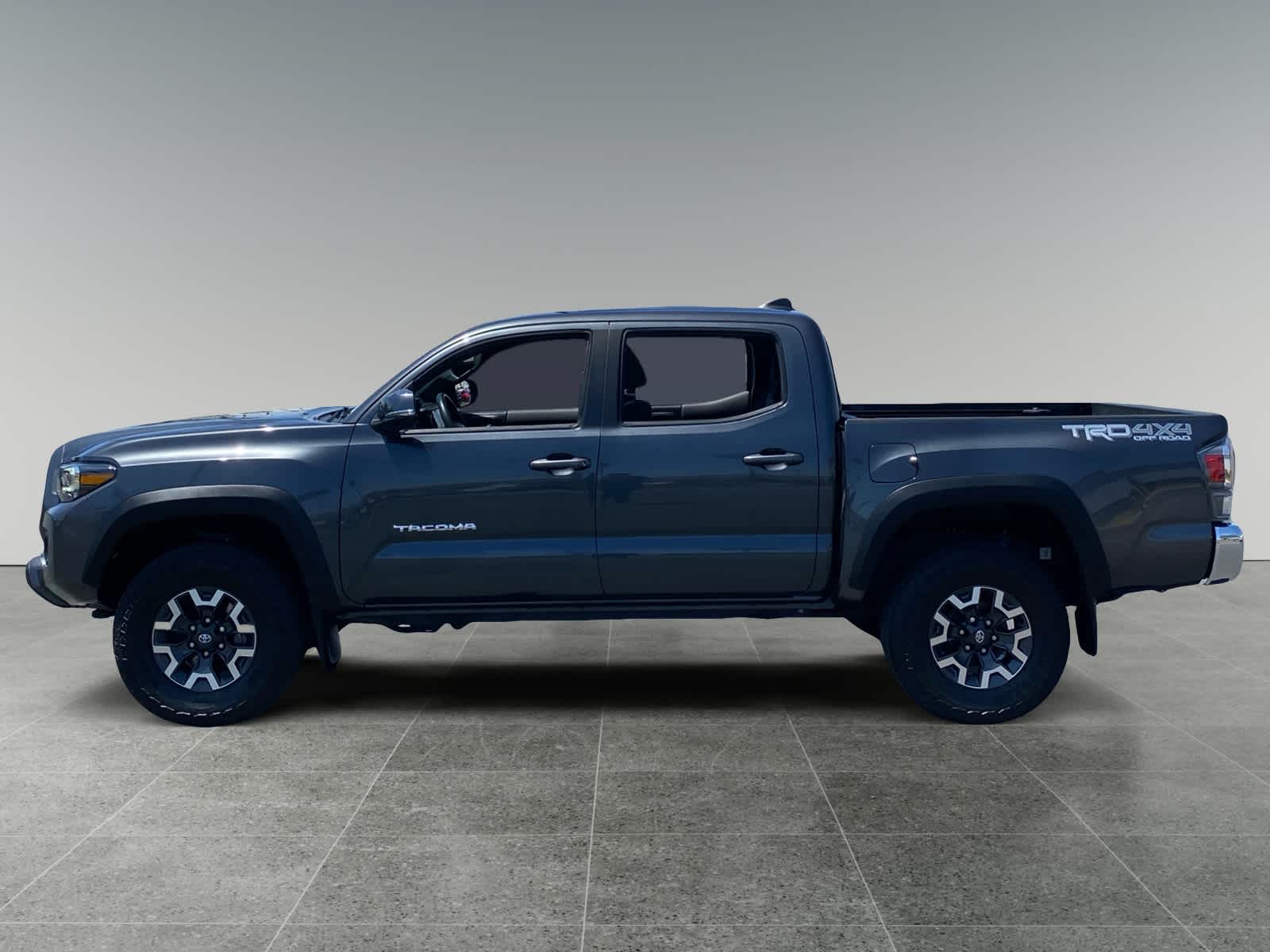 2023 Toyota Tacoma TRD Off Road - Photo 2